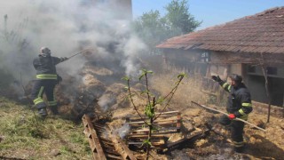 150 saman balyası küle döndü