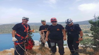 3 gün 10 metrelik çukurda mahsur kalan keçi kurtarıldı