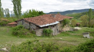 30 yıldır heyelan korkusuyla yaşıyorlar
