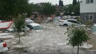 Adıyamanda sel: Onlarca araç sular altında kaldı