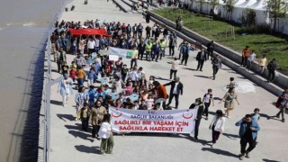 Ağrıda sağlıklı yaşam yürüyüşü yapıldı