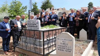 ‘Ahi Baba Mustafa Karagüllü, mezarı başında anıldı