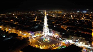 Akhisarı büyükşehir güzelleştiriyor