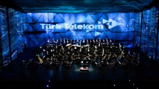 AKMin Türk Telekom Opera Salonunda gala gecesine özel performans