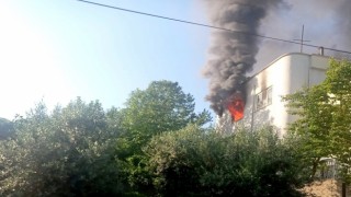 Alevlere teslim olan ev kullanılmaz hale geldi