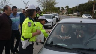 Aliağa polisinden bayramda şok uygulamalar: Aranan 18 şahıs yakalandı