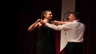 Aliağada özel öğrencilerin performansı alkış aldı
