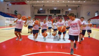 Aliağada yaz spor okulları için kayıtlar başlıyor