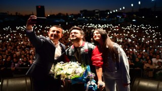 AltınFestte İlyas Yalçıntaşın şarkıları hep bir ağızdan söylendi
