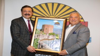 ALTSO Başkanı Şahin, Hisarcıklıoğluna Marka şehir çalışmalarını anlattı