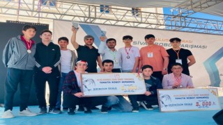 Anadolu İmam Hatip Lisesinden Uluslararası Robot Yarışmasında çifte zafer