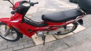 Ankarada motorlu bisikleti çalan hırsız kamerada