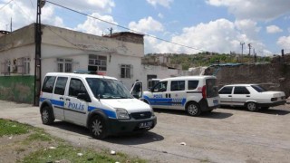 Annesi ve tanımadığı kadını yaralayan şahıs yakalandı