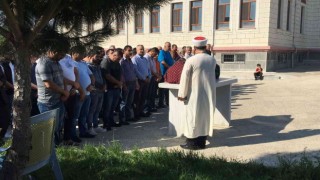 Annesinin öldürdüğü minik Elaya acı veda