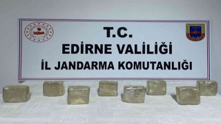 Aracında 4 kilo uyuşturucu ile yakalanan sürücü gözaltına alındı