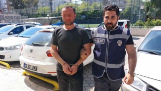 Araçtan hırsızlık yapan şahıs yakalandı