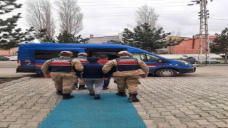 Ardahanda 2 kaçak göçmen yakalandı