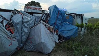 ATV motosiklet taşıyan tır devrildi: 2 yaralı
