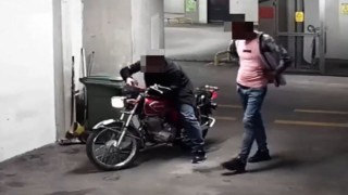 AVM otoparkından motosiklet çalan 2 şüpheli tutuklandı