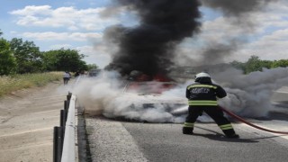 Avrupa Otoyolunda araç yangını