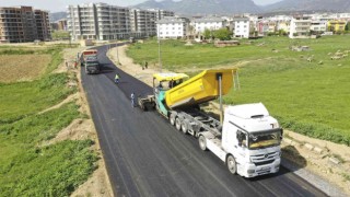 Aydın Büyükşehir Belediyesi, il genelinde yolları yeniliyor