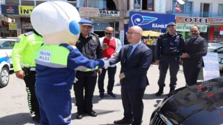 Ayvalıkta Kaymakam Yamandan Yayalar İçin 5 Adımda Güvenli Trafik etkinliğine tam destek