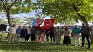 Azerbaycanın Bağımsızlık Günü Turgutluda coşkuyla kutlandı