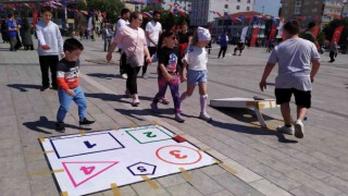 Bağcılarda, gençler sosyal medyadan sosyal meydana” etkinliğinde buluştu