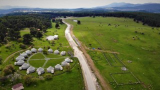 Bahar geldi, o yayla muhteşem görüntüye kavuştu