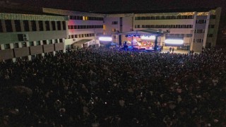 Bahar şenliklerinde öğrenciler gönüllerince eğlendiler