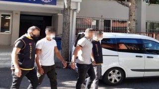 Bahşiş alamayınca apartmanların kapılarını çaldılar