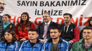 Bakan Kasapoğlu: “20 yıldır Türkiyeyi bir spor ülkesi kılmak adına büyük emekler verdik”