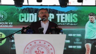 Bakan Kasapoğlu, Uluslararası Cudi Cup Tenis Turnuvasını izledi