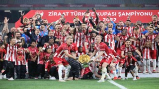 Bakan Kasapoğlundan Sivasspor için tebrik mesajı