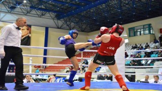 Balıkesirde Üniversiteler arası muay thai şampiyonası başladı
