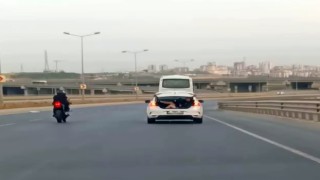 Başakşehirde otoyolda tehlikeli yolculuk kamerada