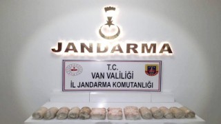 Başkalede 9 kilo uyuşturucu ele geçirildi