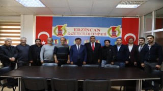 Başkan Aksun gazetecilerle bir araya geldi