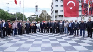 Başkan Altınok Atatürkü andı, 19 Mayısı kutladı