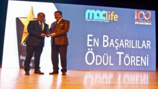 Başkan Arif Tekeye “Yılın En Başarılı Belediye Başkanı” ödülü