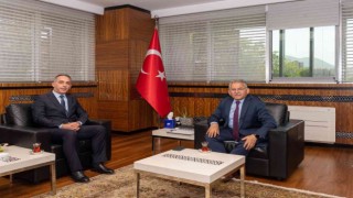 Başkan Büyükkılıça ziyaretçi akını