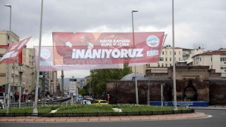 Başkan Büyükkılıçtan Kayserispora pankartlı destek