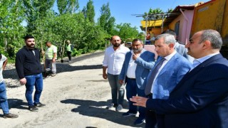 Başkan Çınar, yol yenileme çalışmalarını inceledi