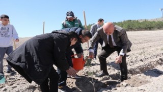 Başkan Çolakbayrakdar Engelliler Haftasını fidanlarla taçlandırdı