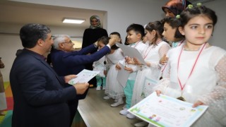 Başkan Güder, minik öğrencilerin Kuran-ı Kerime geçiş törenine katıldı