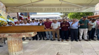 Başkan Gülerin annesi son yolculuğuna uğurlandı
