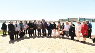Başkan Mahçiçekten anlamlı Anneler Günü kutlaması