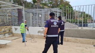 Bodrumda sahili parmaklıklarla kapattılar