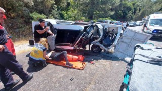Bodrumda trafik kazası: 1 ölü, 3 yaralı