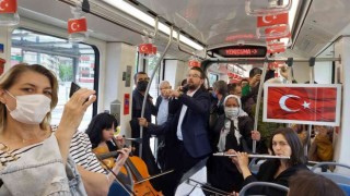 Bu tramvay ile 19 Mayıs coşkusu her yere taşındı